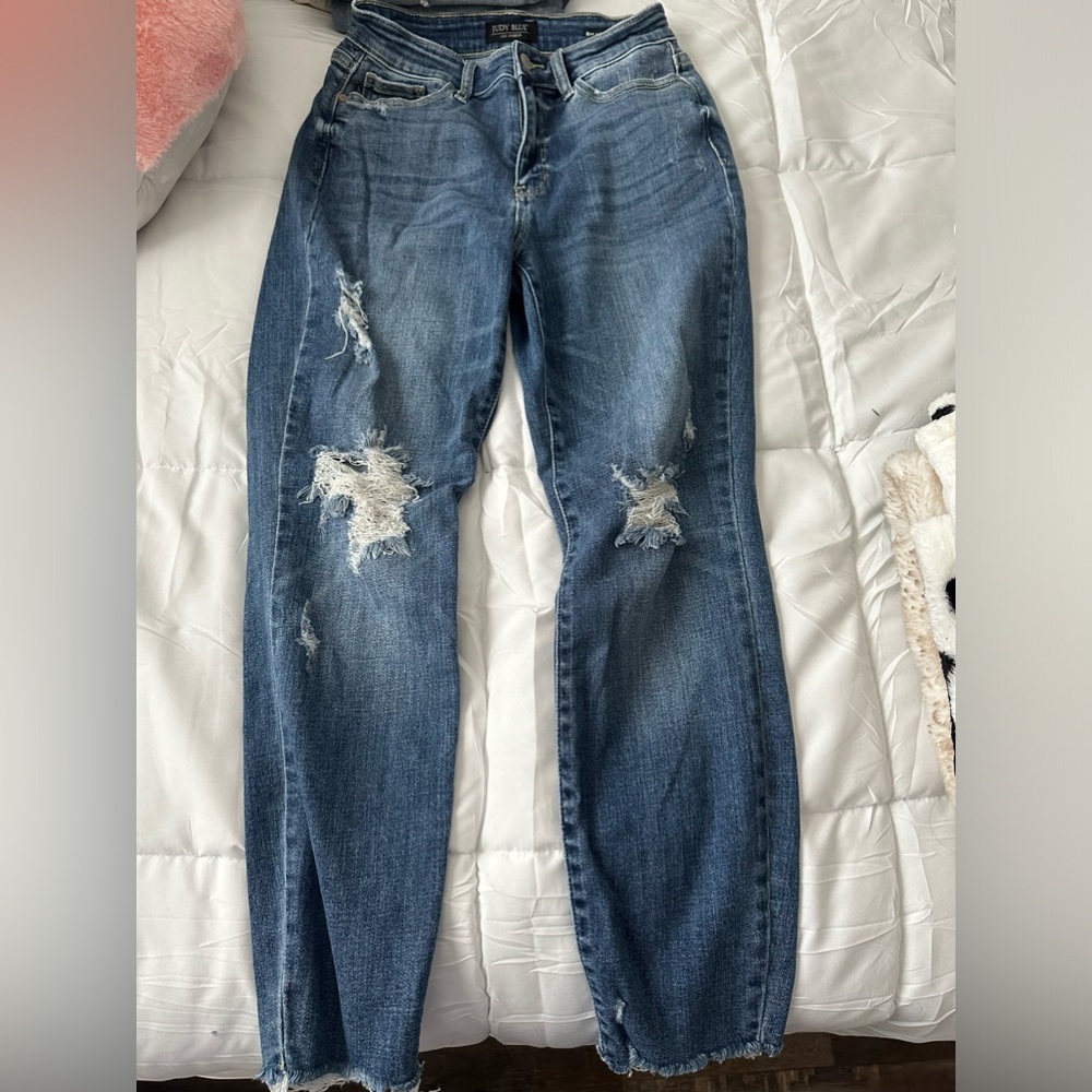 judy blue - distressed relaxed fit jeans